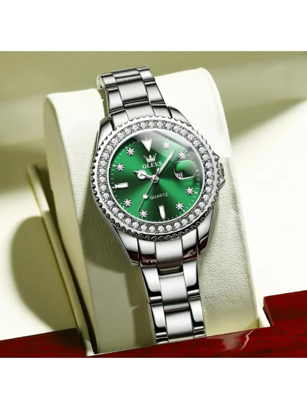 Women's Green Luxury Diamond with Date Analog Quartz Waterproof Wrist Watch